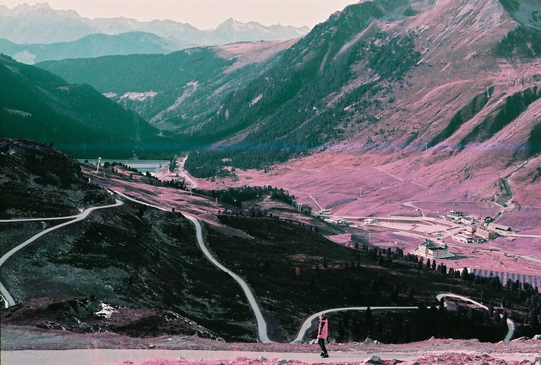 Österreichische Landschaft mit Datenoverlays